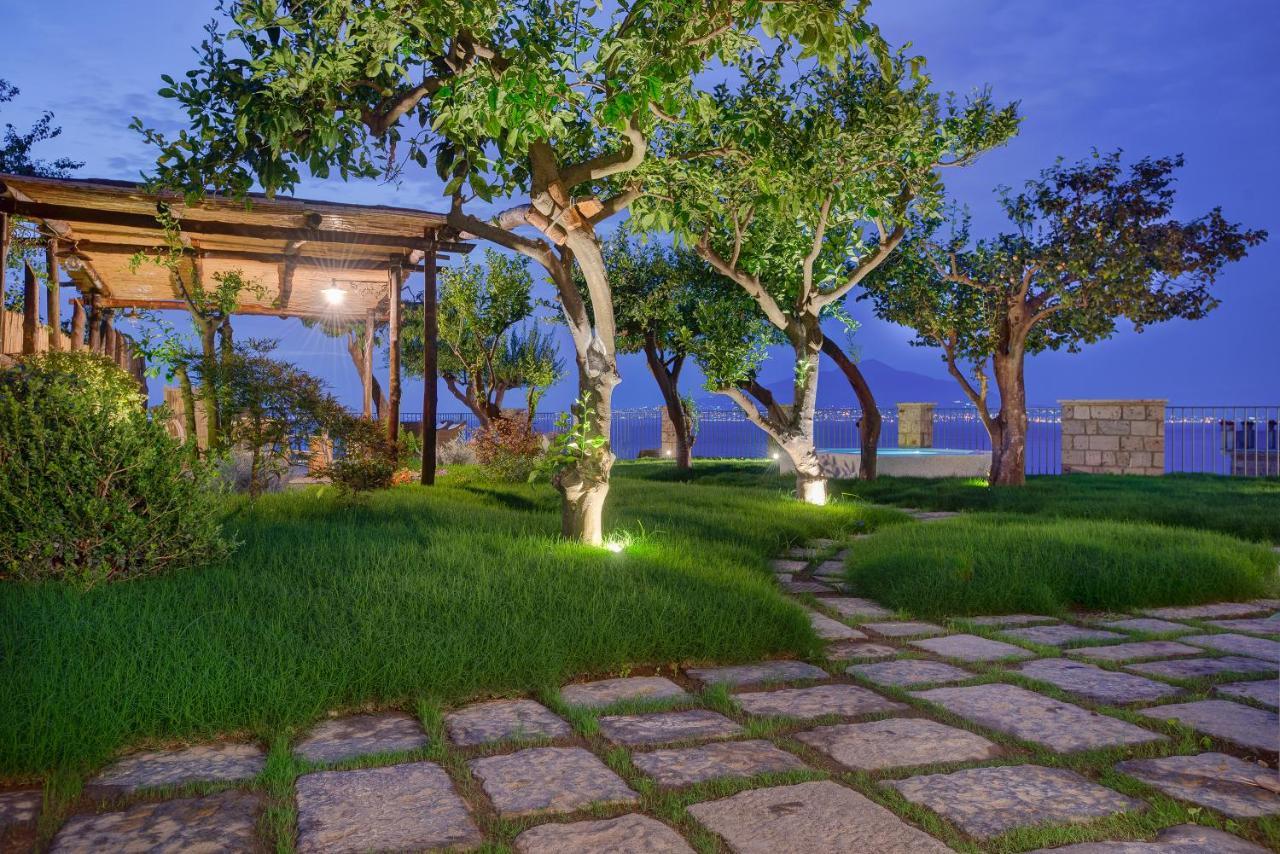 Amore Rentals - Villa Galidia Sorrento Exteriör bild